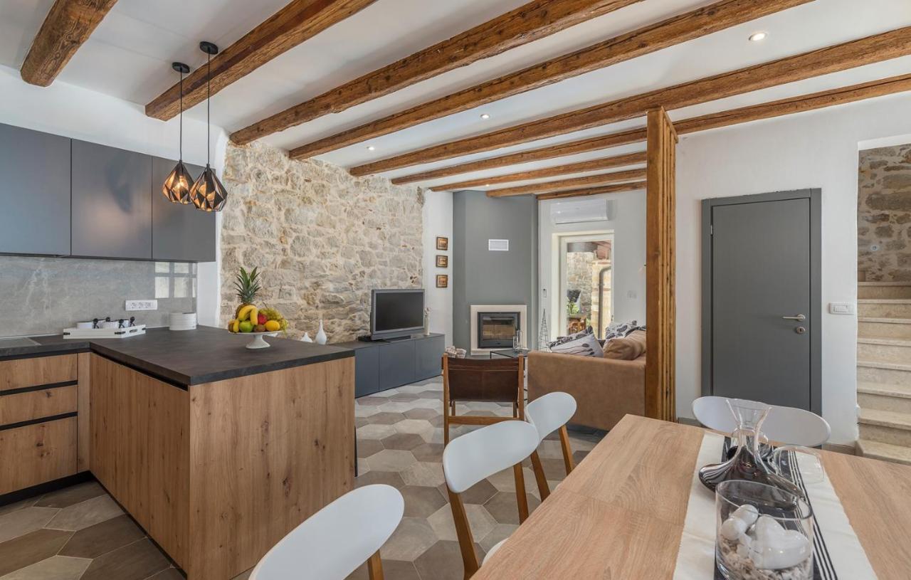Dračevac Beautiful Stone House - Villa Parentium With Private Pool מראה חיצוני תמונה